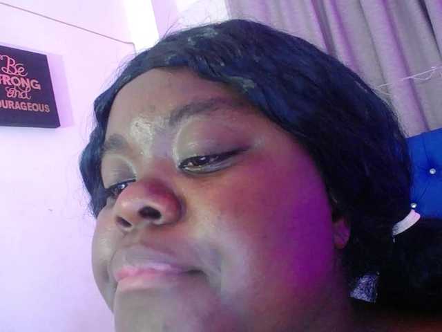 neighbor-ebony live cam on BongaCams
