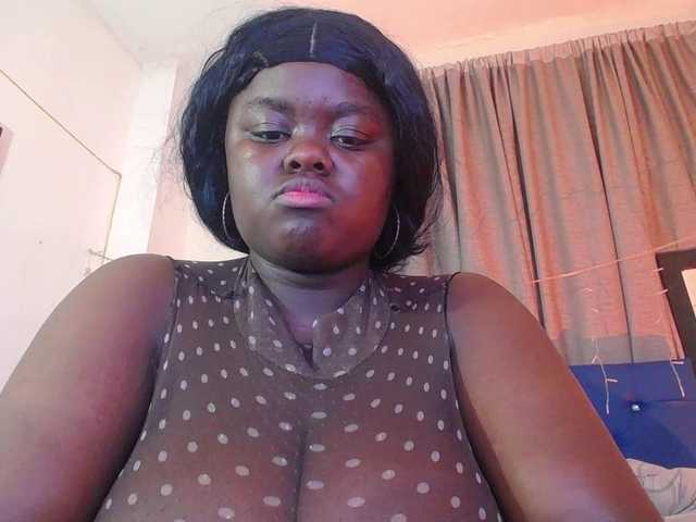neighbor-ebony live cam on BongaCams