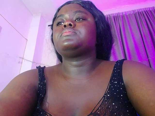 neighbor-ebony live cam on BongaCams