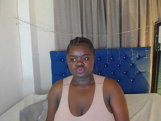 neighbor-ebony live cam on BongaCams