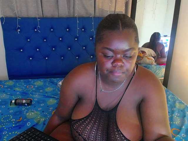 neighbor-ebony live cam on BongaCams
