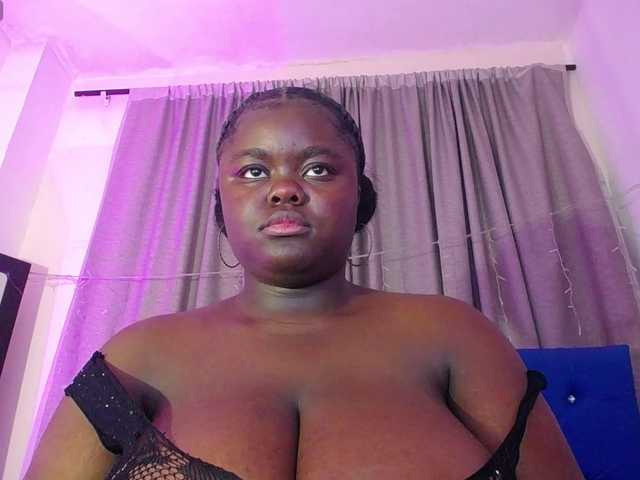 neighbor-ebony live cam on BongaCams