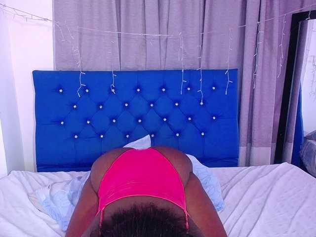 neighbor-ebony's BongaCams show and profile