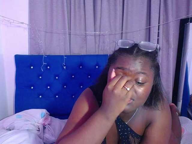 neighbor-ebony's BongaCams show and profile