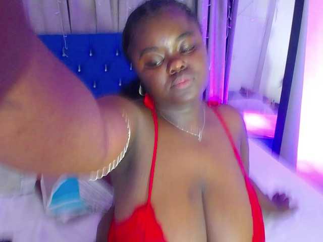 neighbor-ebony live cam on BongaCams