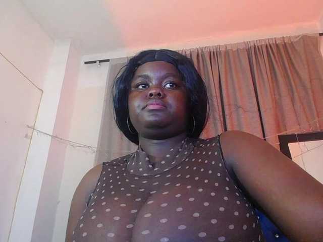 neighbor-ebony live cam on BongaCams