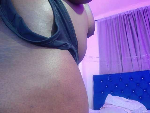 neighbor-ebony's BongaCams show and profile