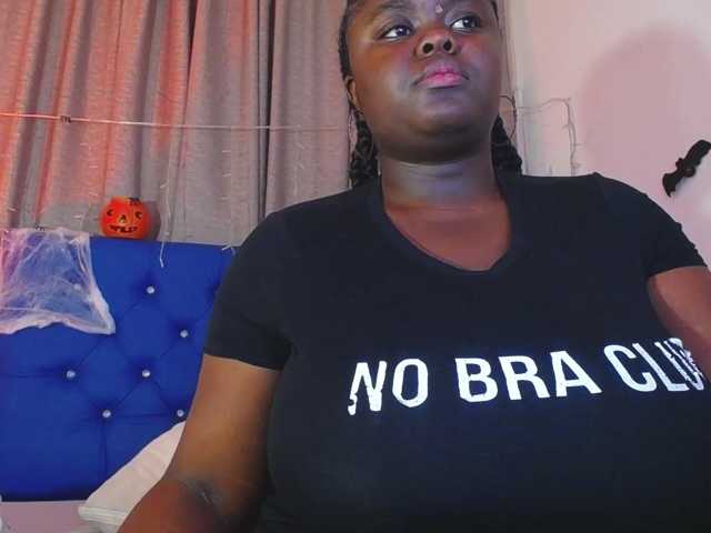 neighbor-ebony live cam on BongaCams