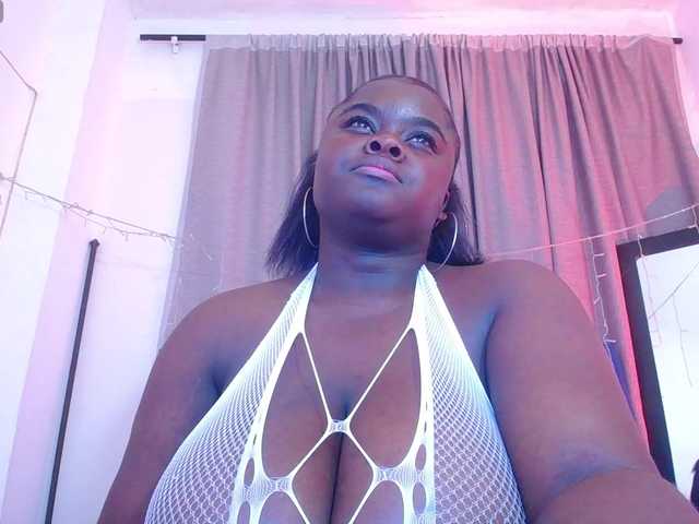 neighbor-ebony live cam on BongaCams