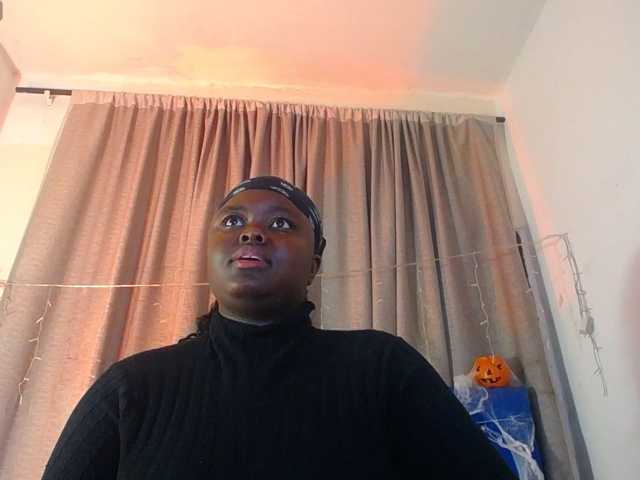 neighbor-ebony live cam on BongaCams