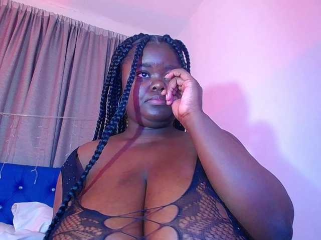 neighbor-ebony live cam on BongaCams