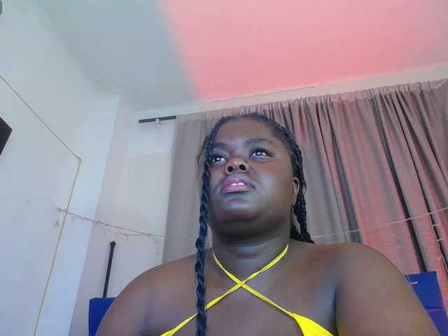 neighbor-ebony live cam on BongaCams