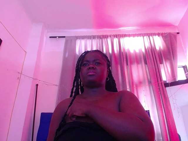 neighbor-ebony live cam on BongaCams
