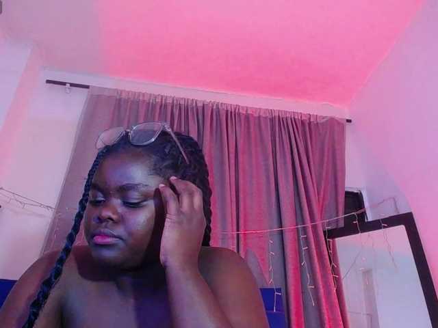 neighbor-ebony live cam on BongaCams