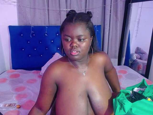 neighbor-ebony's BongaCams show and profile