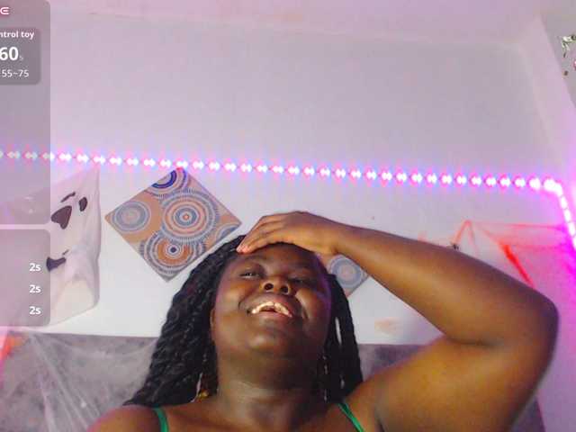 neighbor-ebony live cam on BongaCams