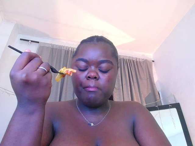 neighbor-ebony live cam on BongaCams