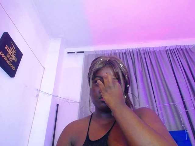 neighbor-ebony live cam on BongaCams