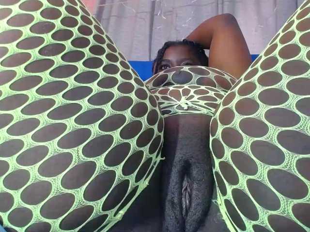 neighbor-ebony live cam on BongaCams