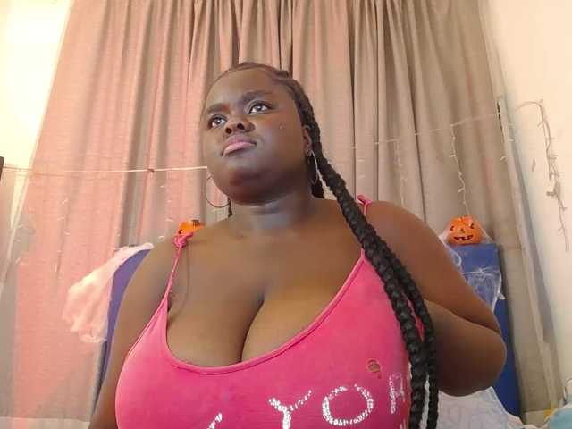 neighbor-ebony live cam on BongaCams