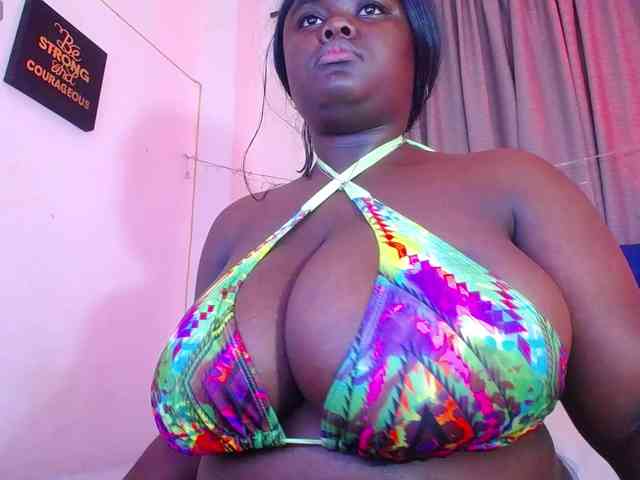 neighbor-ebony webcam