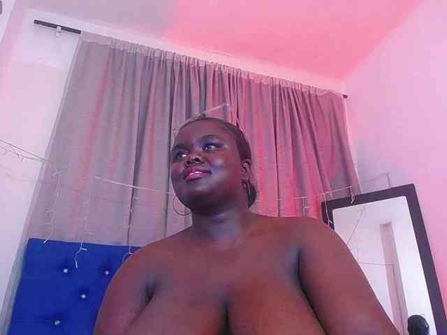 neighbor-ebony webcam