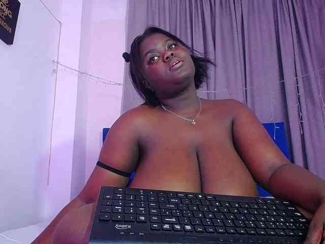 neighbor-ebony webcam