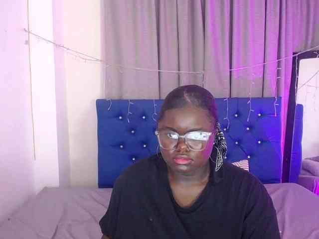neighbor-ebony webcam