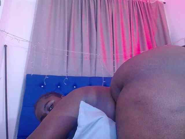 neighbor-ebony webcam