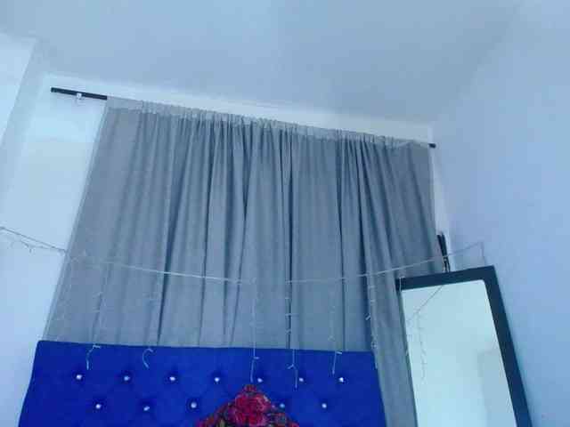 neighbor-ebony webcam