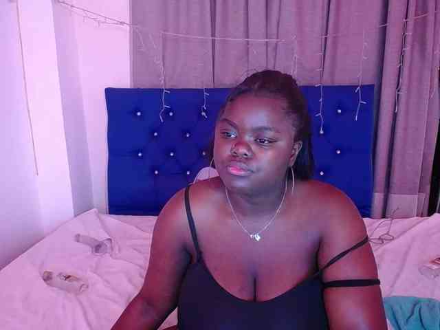 neighbor-ebony webcam