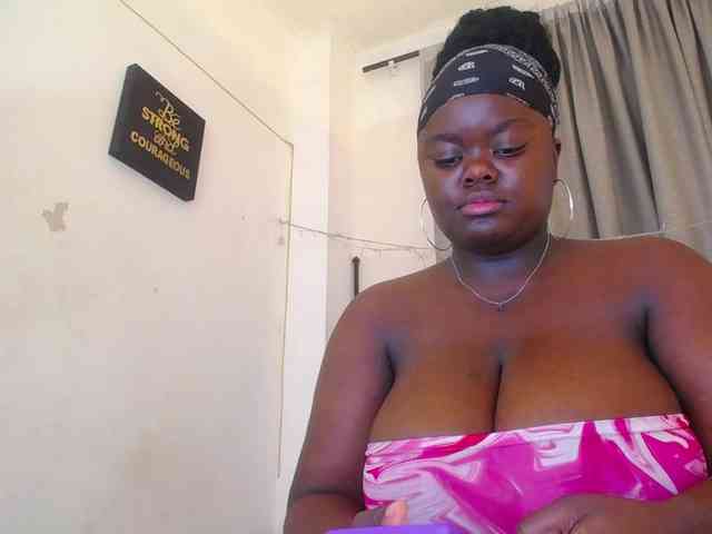 neighbor-ebony webcam