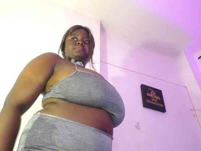 neighbor-ebony webcam