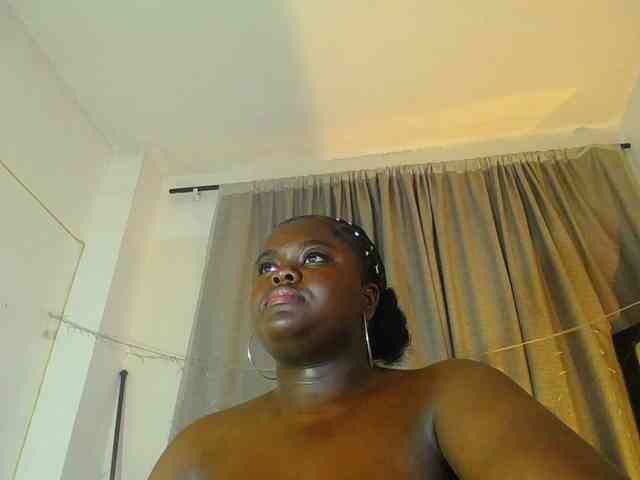 neighbor-ebony webcam