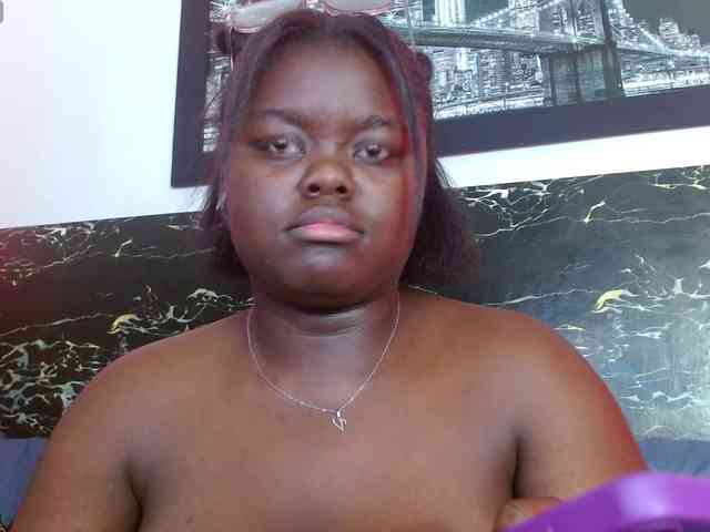 neighbor-ebony webcam