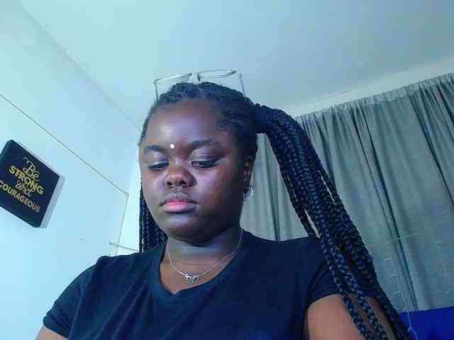 neighbor-ebony webcam