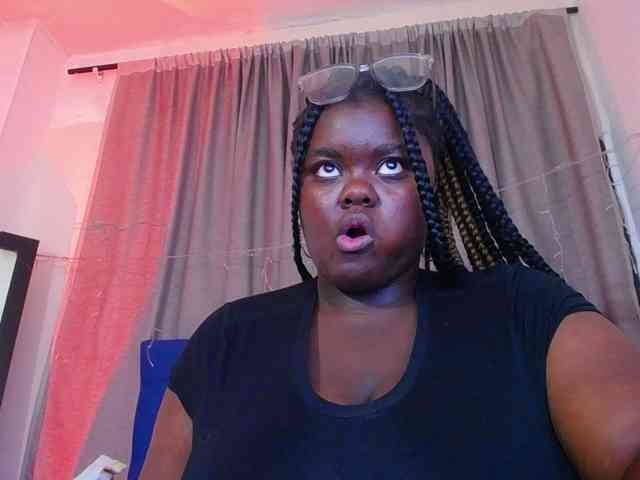 neighbor-ebony webcam
