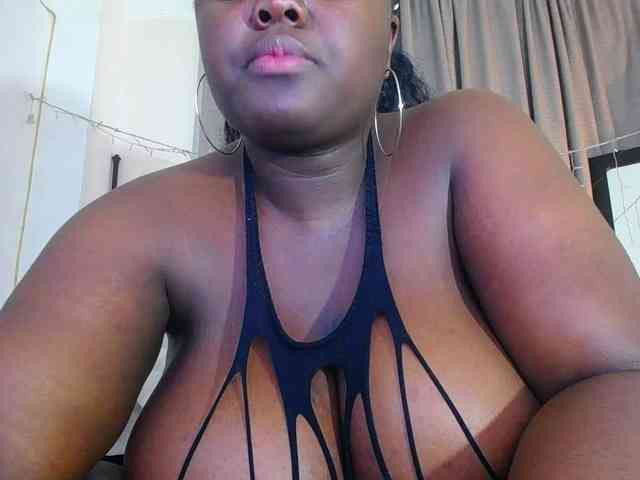 neighbor-ebony webcam