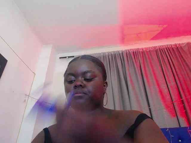 neighbor-ebony webcam