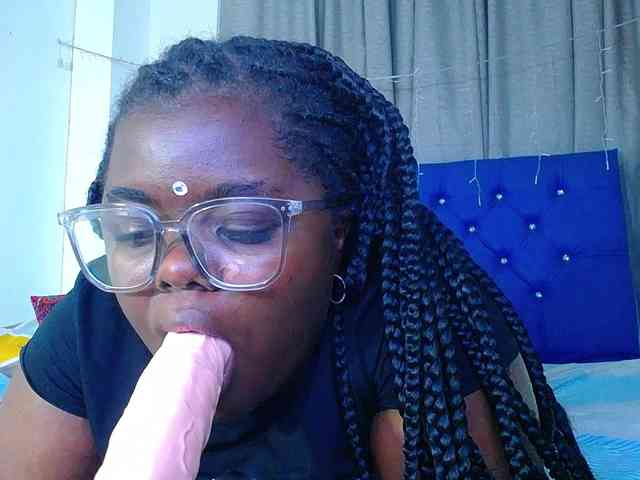 neighbor-ebony webcam