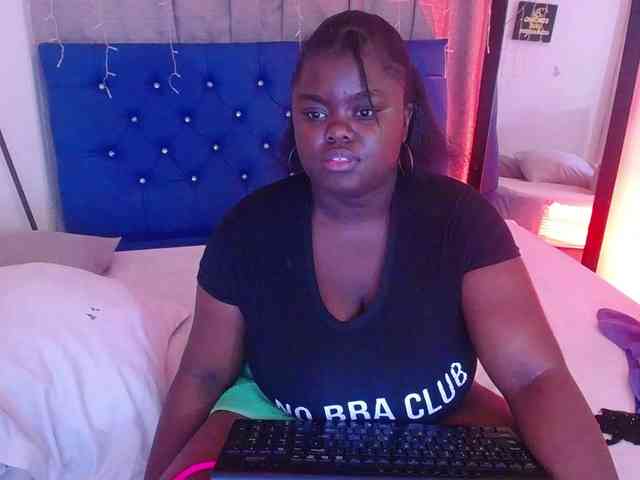 neighbor-ebony webcam