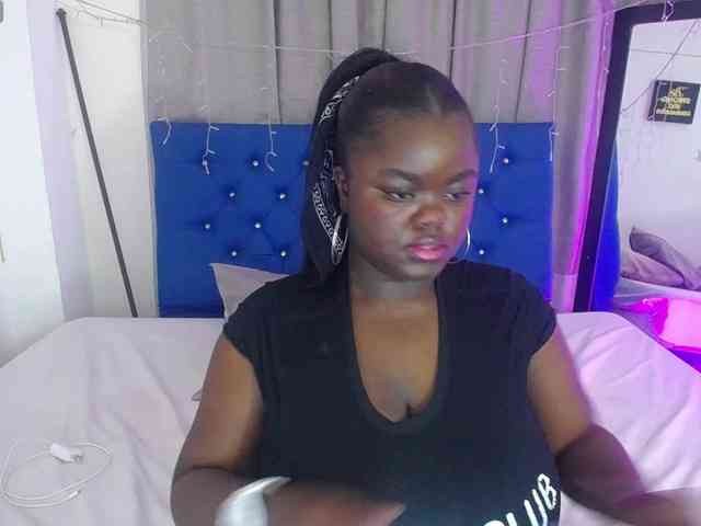 neighbor-ebony webcam