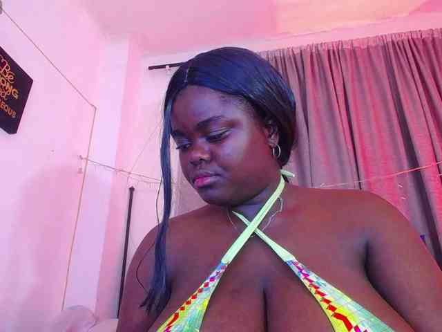neighbor-ebony webcam