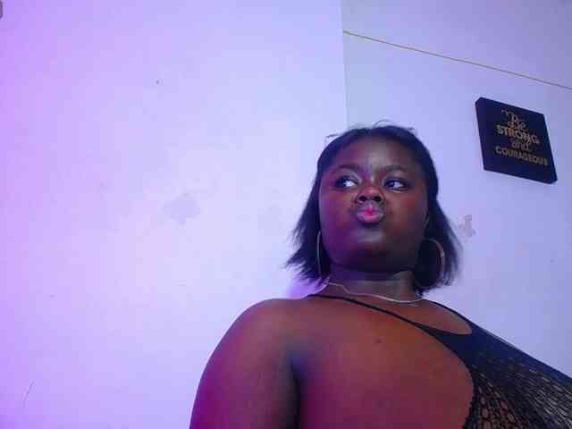 neighbor-ebony webcam