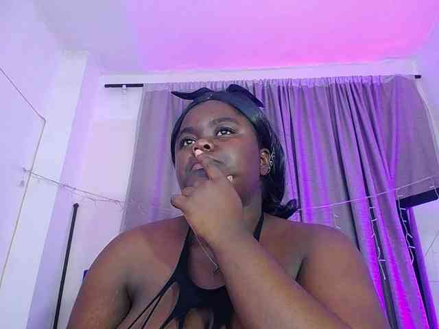 neighbor-ebony webcam