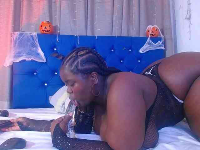 neighbor-ebony webcam