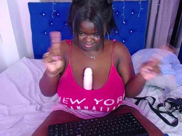 neighbor-ebony webcam