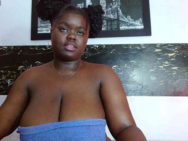 neighbor-ebony webcam