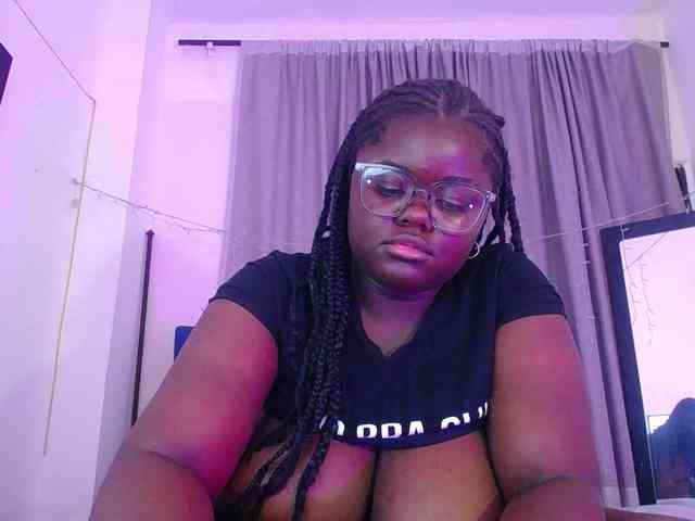 neighbor-ebony webcam