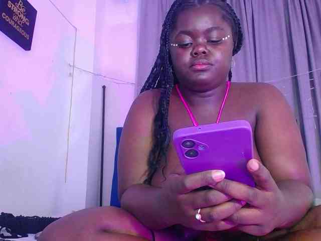 neighbor-ebony Live Webcam on BongaCams